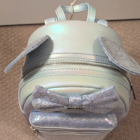 Loungefly Disney Parks Minnie Mouse Iridescent Sequin Mini Backpack NWT - Picture 4 of 9